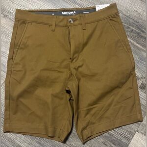 Sonoma Men's Tan Flat Front Shorts Size 30.